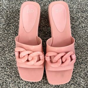 Bubble gum pink sandal